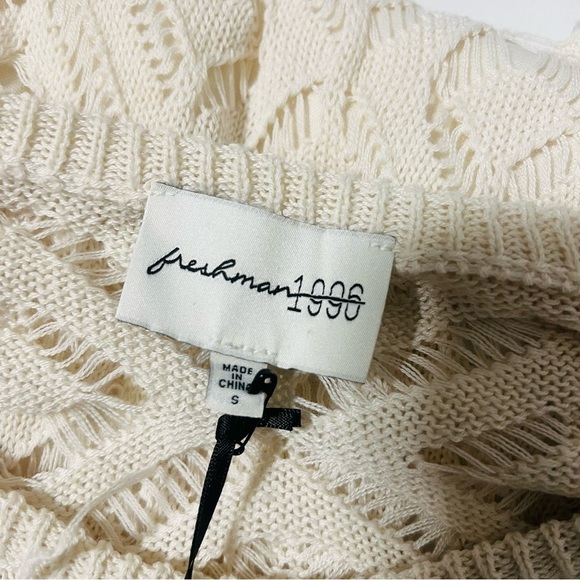 Freshman Small Women Crochet Line Cream Long Sleeve Sheath Dress Resort Wear NWT - Picture 6 of 12